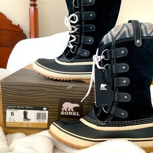 Sorel Joan of Arc Knit 2 boots women’s size 6